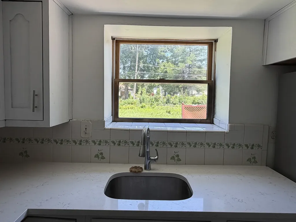 17 South Williams Street Westmont IL 60559