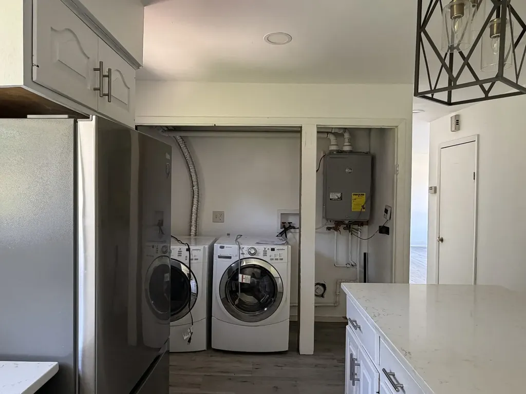 17 South Williams Street Westmont IL 60559