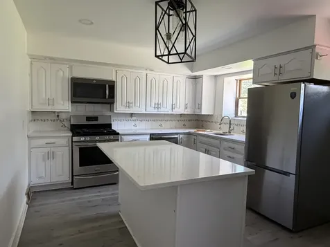 17 South Williams Street Westmont IL 60559