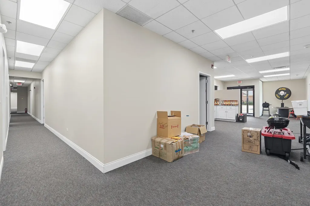 6705 Kingery Highway Willowbrook IL 60527