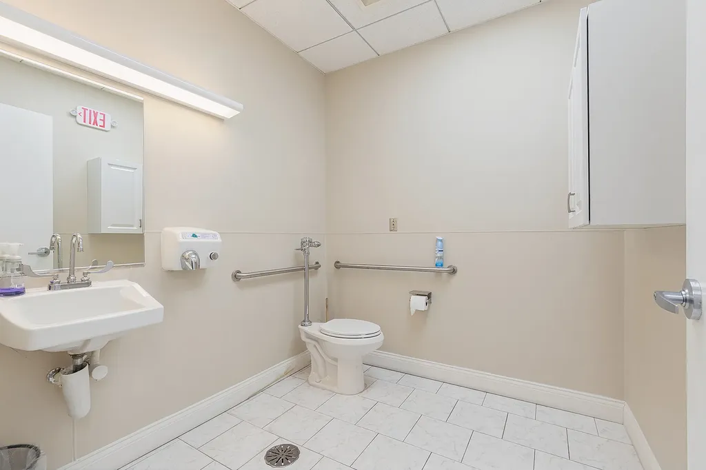 6705 Kingery Highway Willowbrook IL 60527