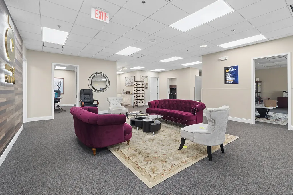 6705 Kingery Highway Willowbrook IL 60527