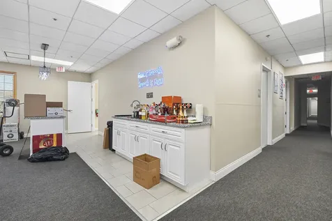 6705 Kingery Highway Willowbrook IL 60527