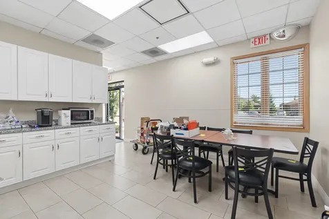 6705 Kingery Highway Willowbrook IL 60527