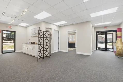 6705 Kingery Highway Willowbrook IL 60527