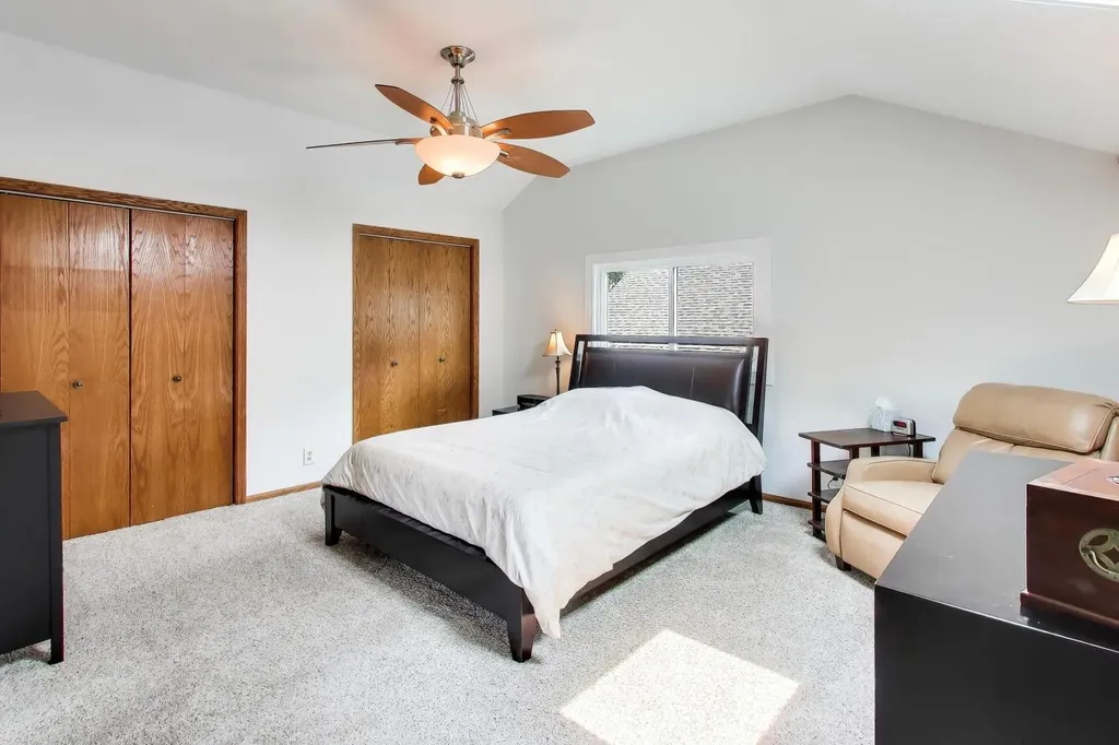 124 East Grantley Avenue Elmhurst IL 60126