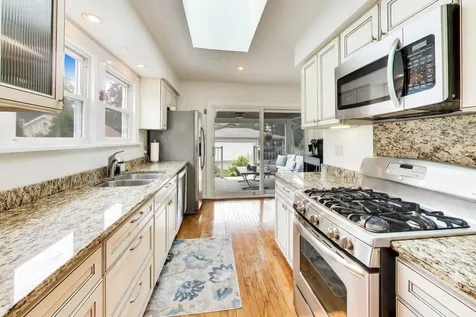 124 East Grantley Avenue Elmhurst IL 60126