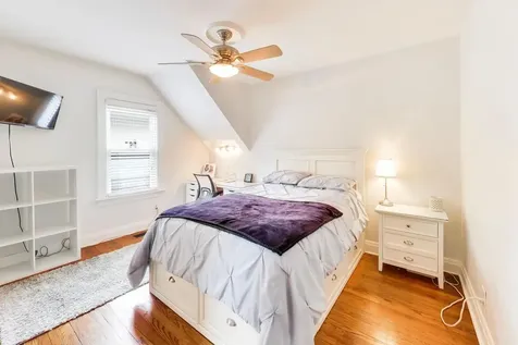 124 East Grantley Avenue Elmhurst IL 60126