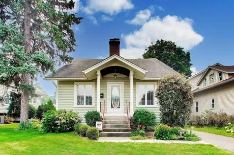 124 East Grantley Avenue Elmhurst IL 60126