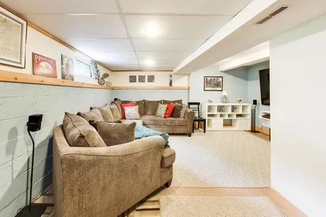 124 East Grantley Avenue Elmhurst IL 60126