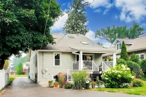 124 East Grantley Avenue Elmhurst IL 60126
