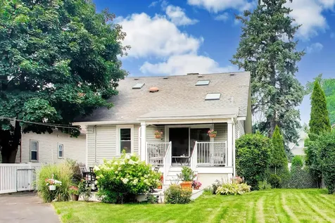 124 East Grantley Avenue Elmhurst IL 60126