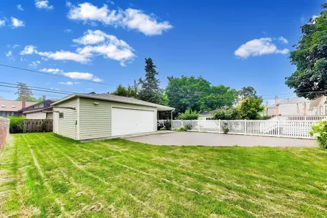 124 East Grantley Avenue Elmhurst IL 60126