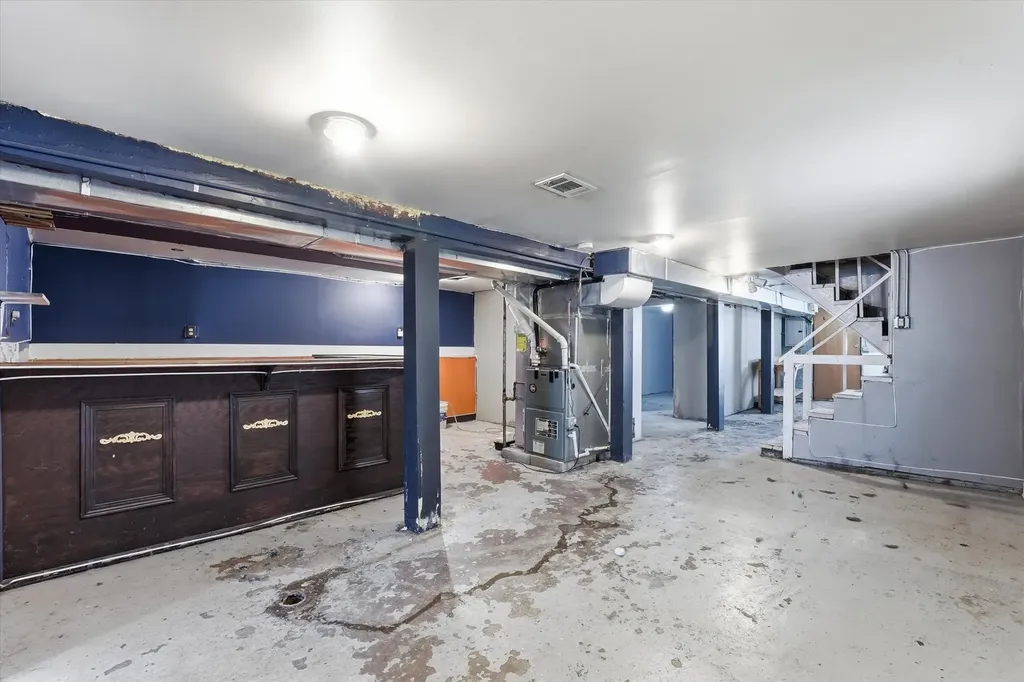 10447 South Avenue G Chicago IL 60617