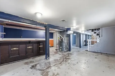 10447 South Avenue G Chicago IL 60617