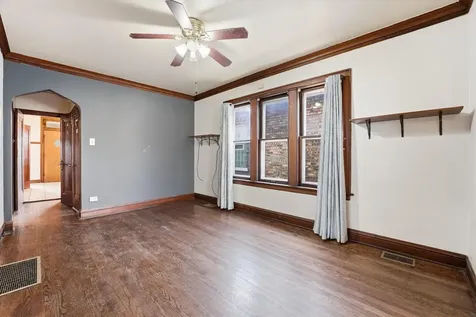 10447 South Avenue G Chicago IL 60617