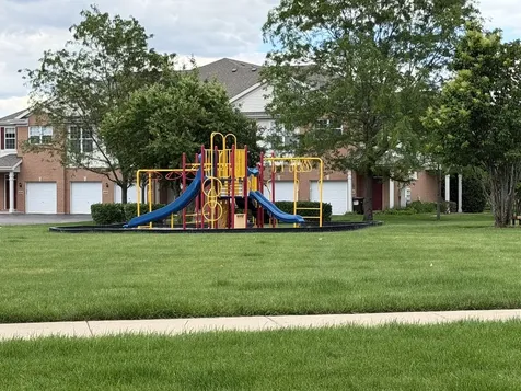 1956 Concord Drive Mchenry IL 60050