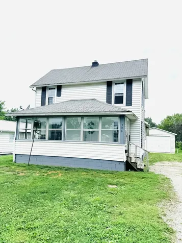 506 West Lincoln Hoopeston IL 60942