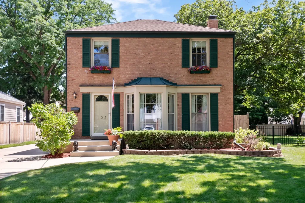 103 North Home Avenue Park Ridge IL 60068