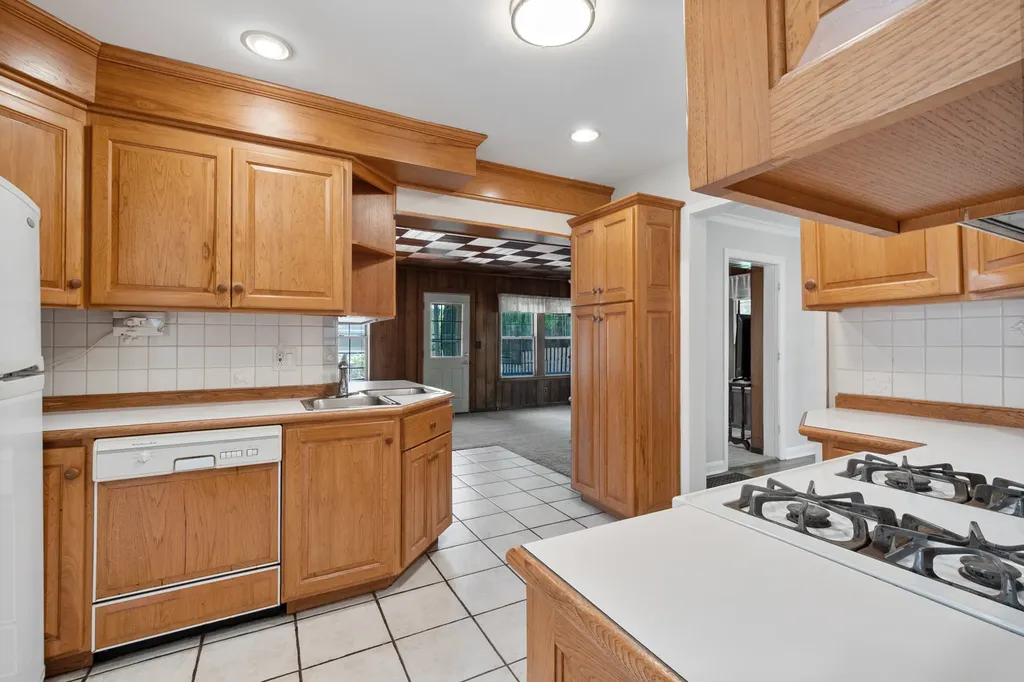 103 North Home Avenue Park Ridge IL 60068