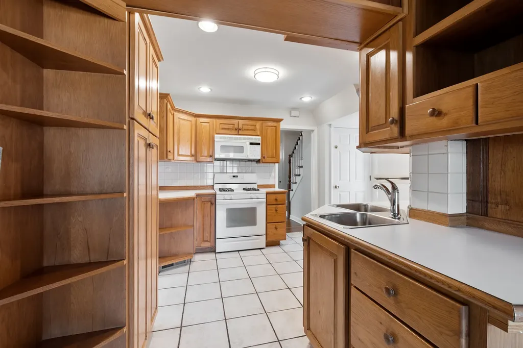 103 North Home Avenue Park Ridge IL 60068
