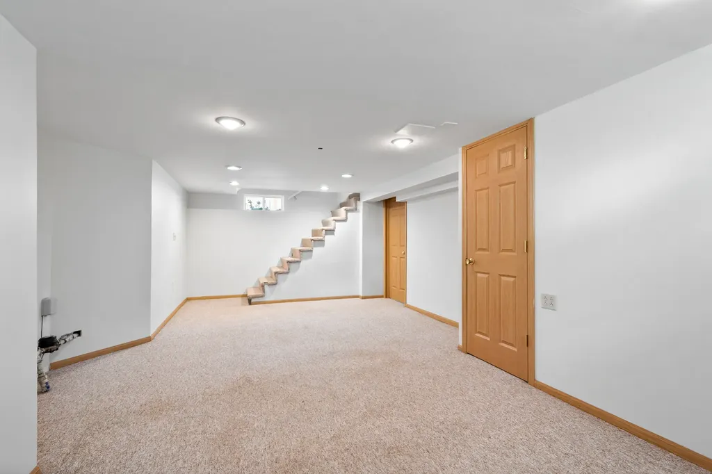103 North Home Avenue Park Ridge IL 60068
