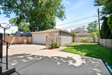 103 North Home Avenue Park Ridge IL 60068