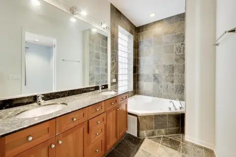 821 North Wood Street Chicago IL 60622