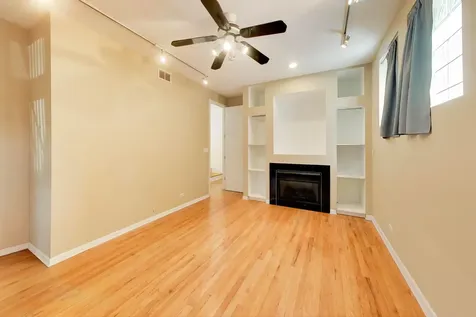 821 North Wood Street Chicago IL 60622