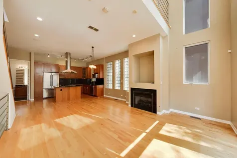 821 North Wood Street Chicago IL 60622