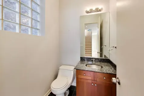 821 North Wood Street Chicago IL 60622