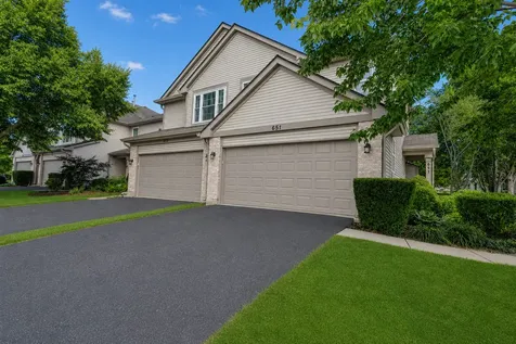 651 Lancaster Circle Elgin IL 60123