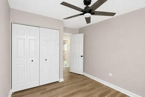 651 Lancaster Circle Elgin IL 60123