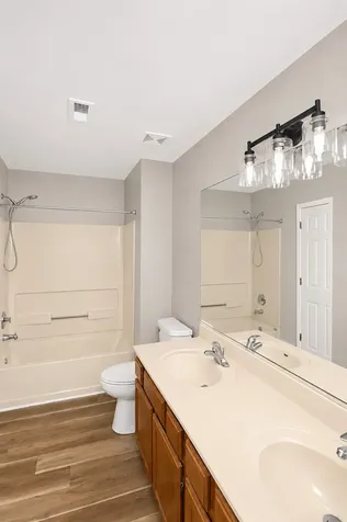 651 Lancaster Circle Elgin IL 60123