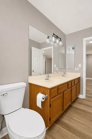 651 Lancaster Circle Elgin IL 60123