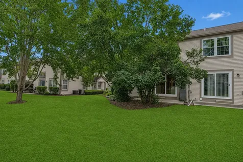 651 Lancaster Circle Elgin IL 60123
