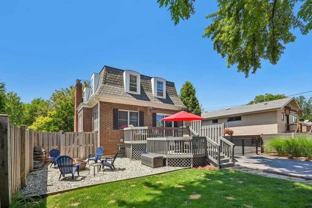 693 South Spring Road Elmhurst IL 60126