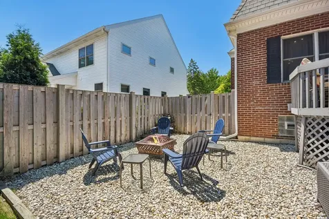 693 South Spring Road Elmhurst IL 60126