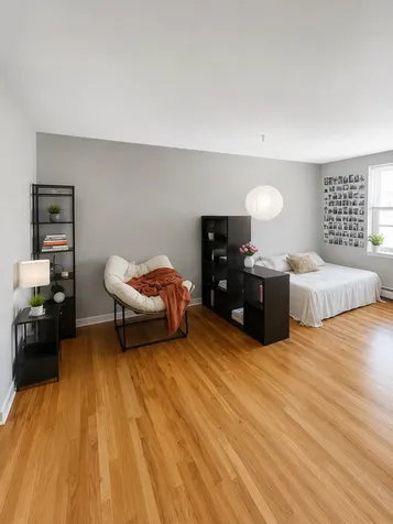 3161 North Cambridge Avenue Chicago IL 60657