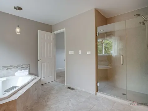 17945 West Pond Ridge Circle Gurnee IL 60031