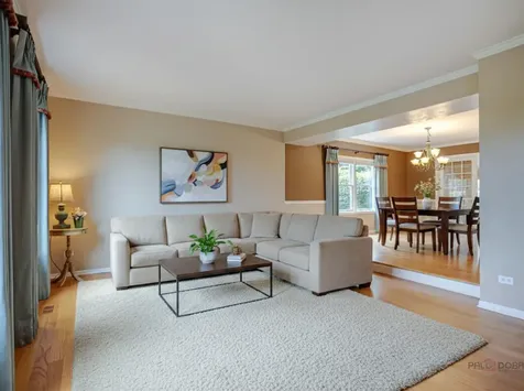 17945 West Pond Ridge Circle Gurnee IL 60031