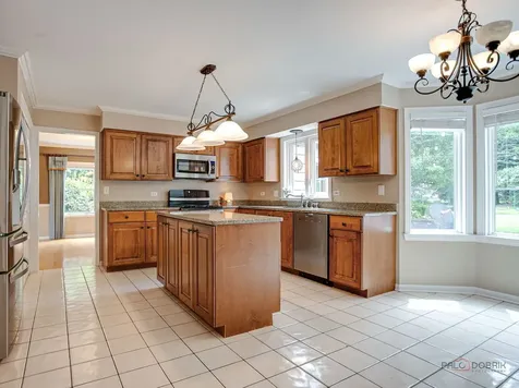 17945 West Pond Ridge Circle Gurnee IL 60031
