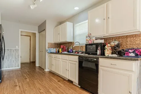 25 Primrose Lane Oswego IL 60543