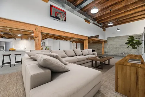 2015 West Race Avenue Chicago IL 60612