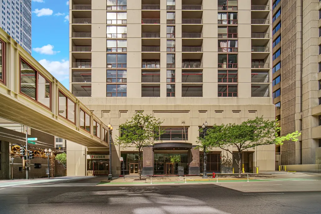 200 North Dearborn Street Chicago IL 60601