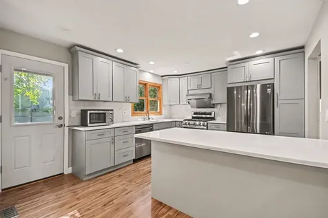 5195 Castaway Lane Hoffman Estates IL 60010