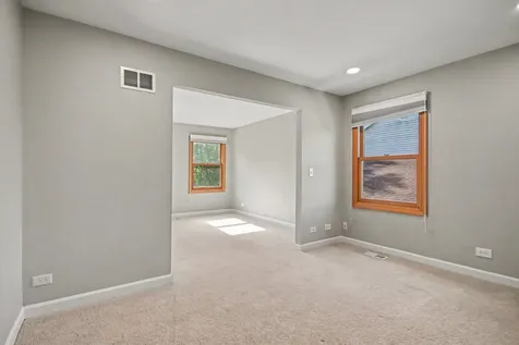 5195 Castaway Lane Hoffman Estates IL 60010