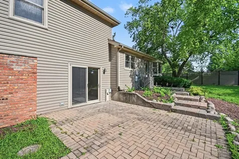 5195 Castaway Lane Hoffman Estates IL 60010