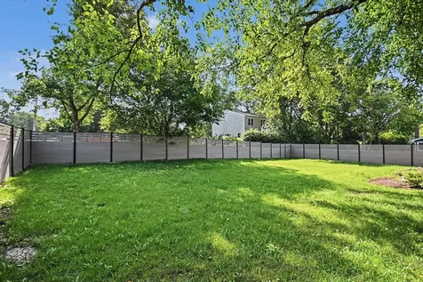 5195 Castaway Lane Hoffman Estates IL 60010