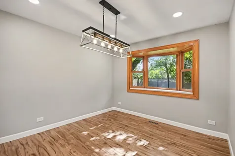 5195 Castaway Lane Hoffman Estates IL 60010